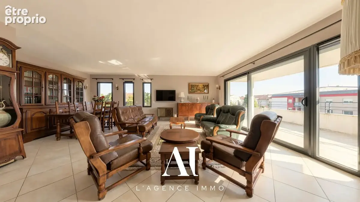 Appartement 5 pièces 155 m² à vendre à Saint-Genis-Pouilly (01630) - photo 8