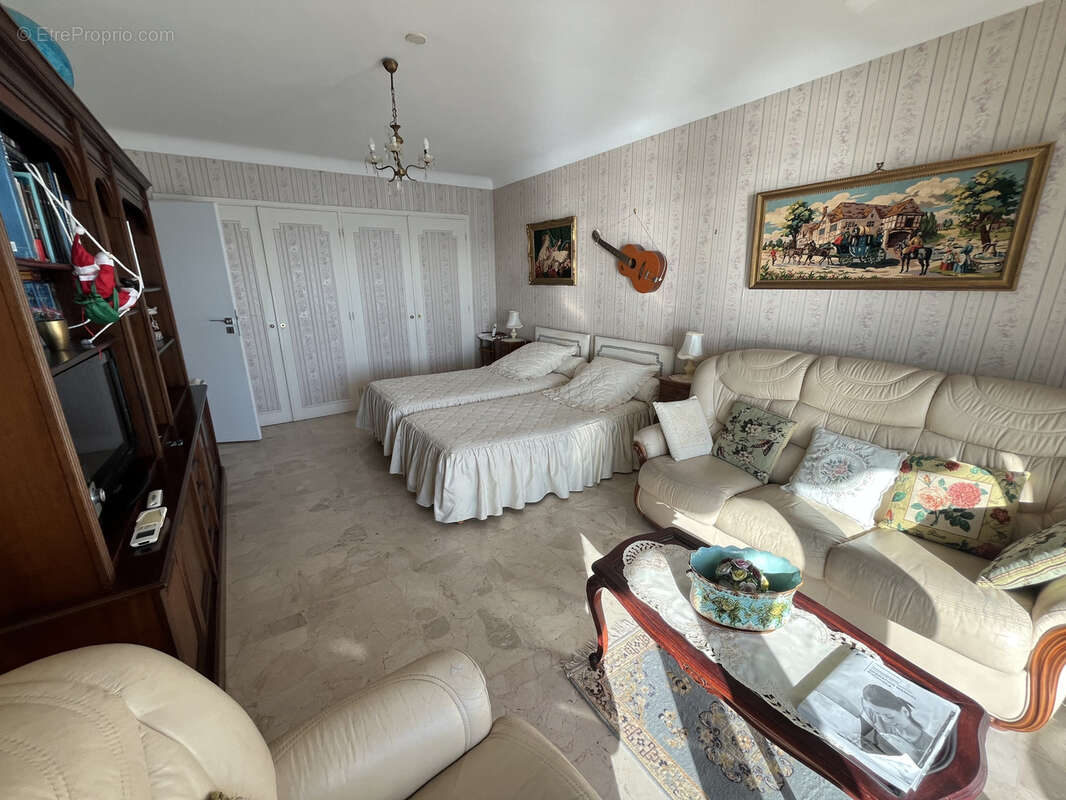 Appartement à ROQUEBRUNE-CAP-MARTIN