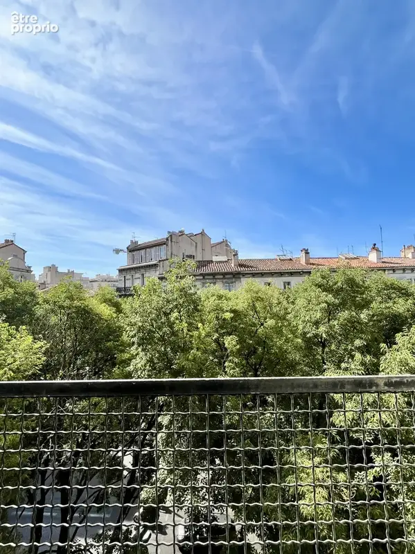Appartement T3 traversant avec ascenseur   Baille Marseille - photo 3