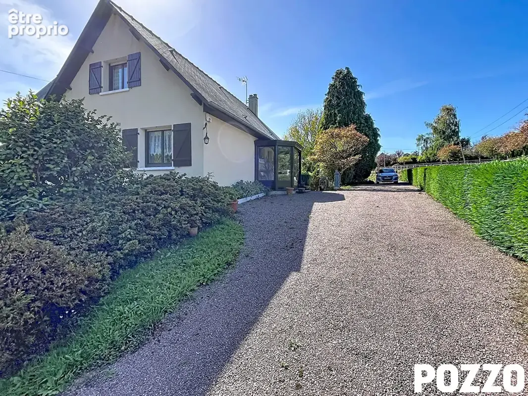Photo Maison à Le Beny-Bocage au prix de 252 000€