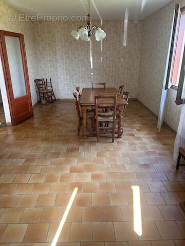 Maison à SAINT-CIERS-DE-CANESSE