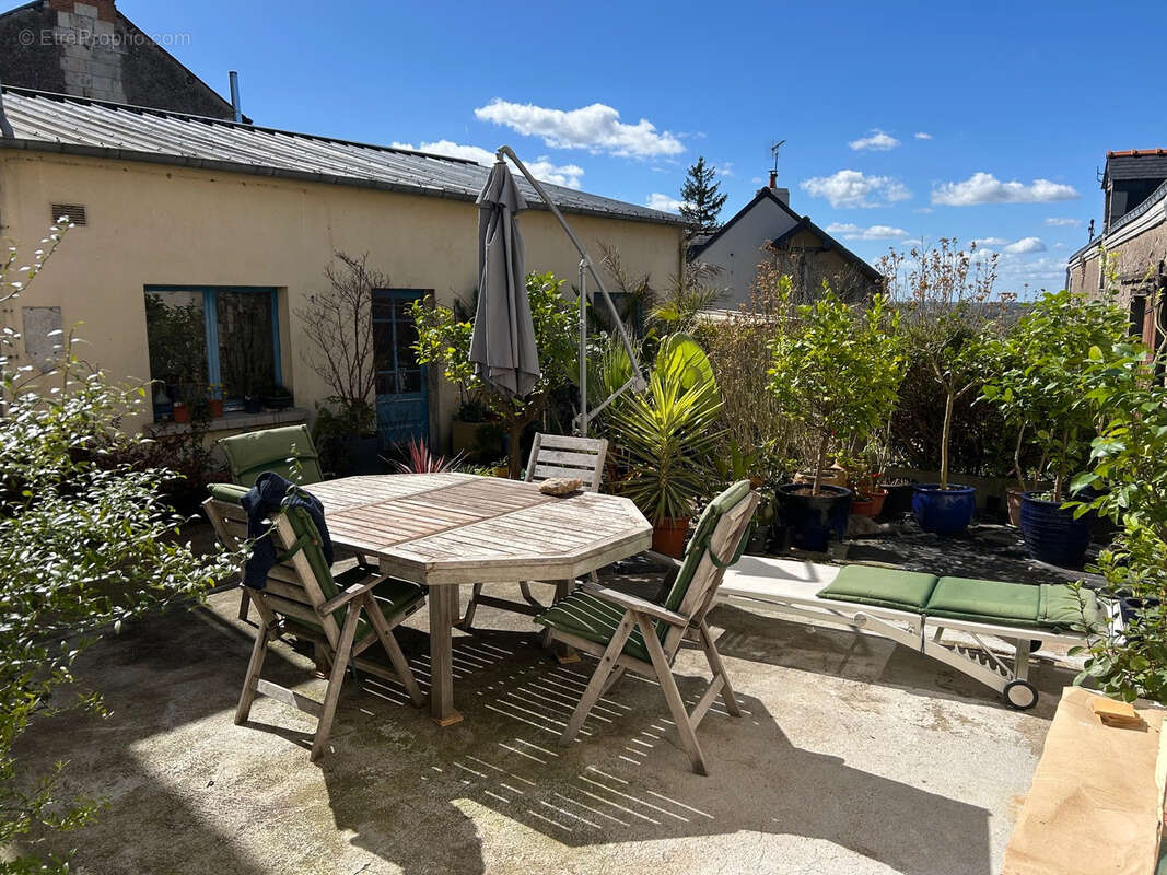 Maison à BRISSAC-QUINCE