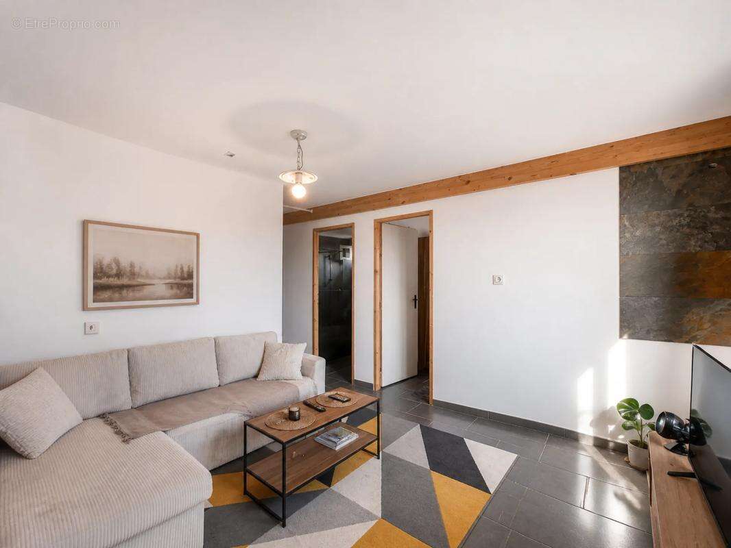 Ensemble immobilier - deux maisons louées sur un terrain 1 434m² - photo 4