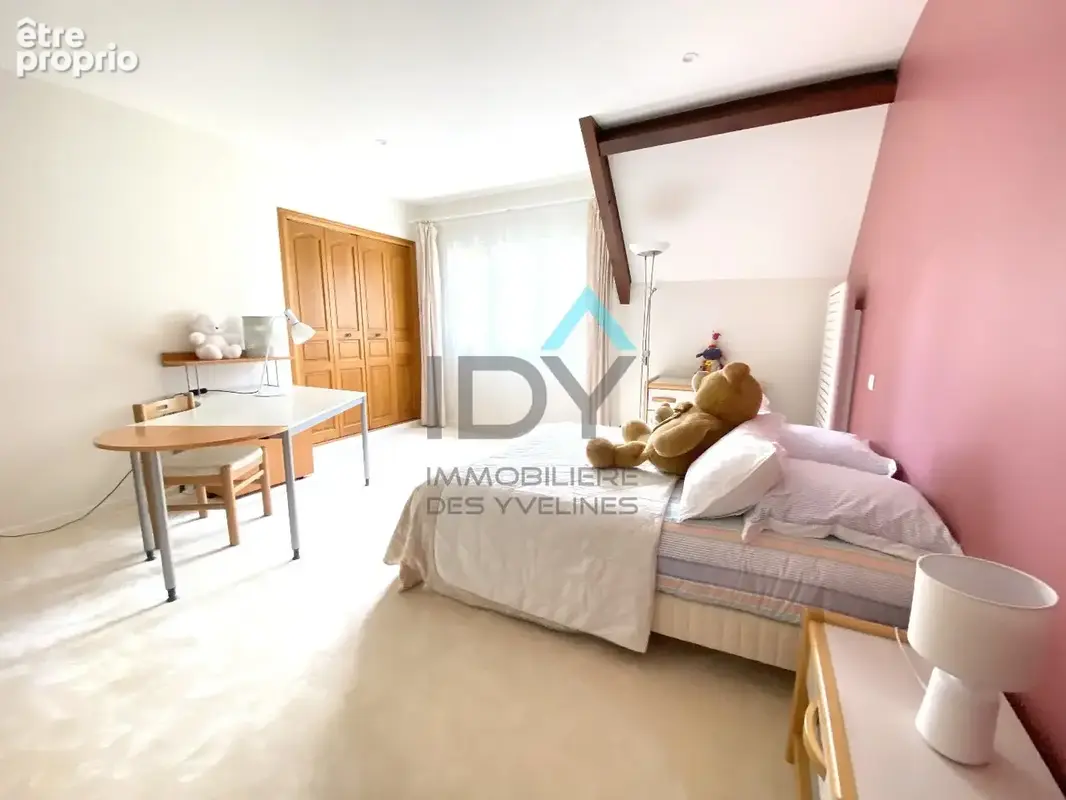 L'Etang La Ville. Maison 9 pièces 273 m² à 10mn à pied de la gare. - photo 13