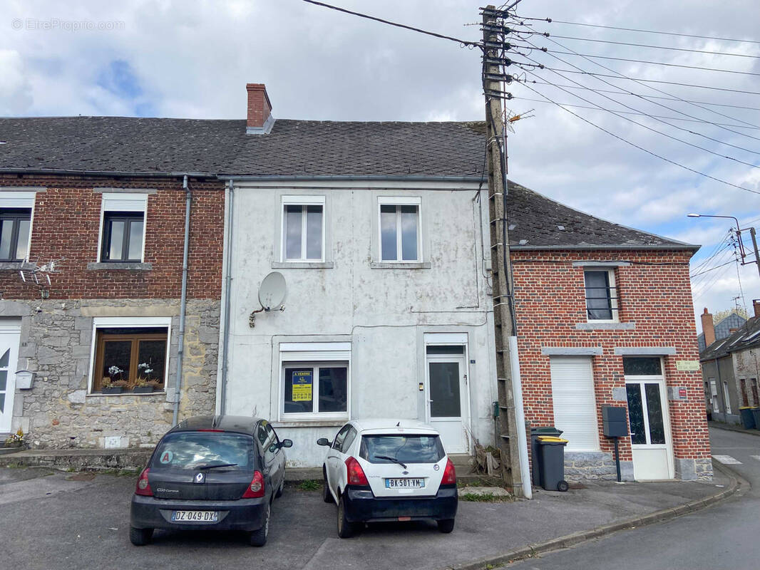 Maison à COUSOLRE