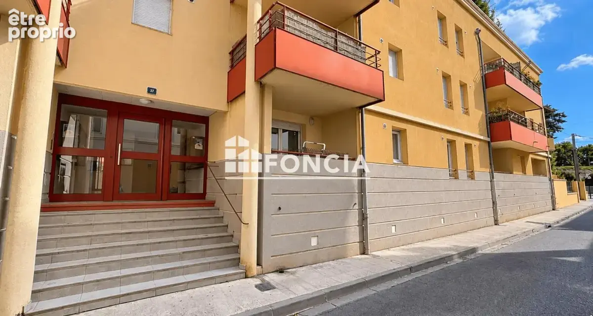 Exclusivité - Nîmes proche Jean Jaurès : charmant T1 bis avec terrasse dans résidence récente - photo 3