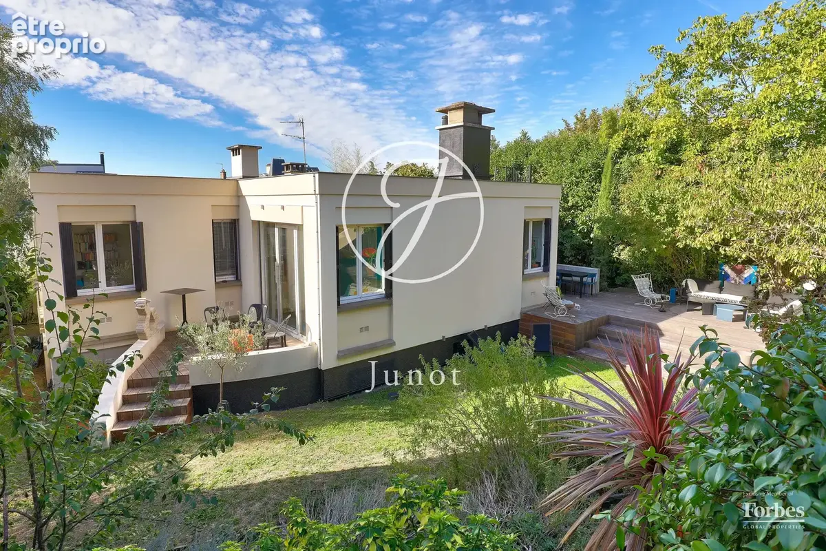 Saint-Cloud - MONTRETOUT - Maison 310m² - Terrain 718m² - photo 28