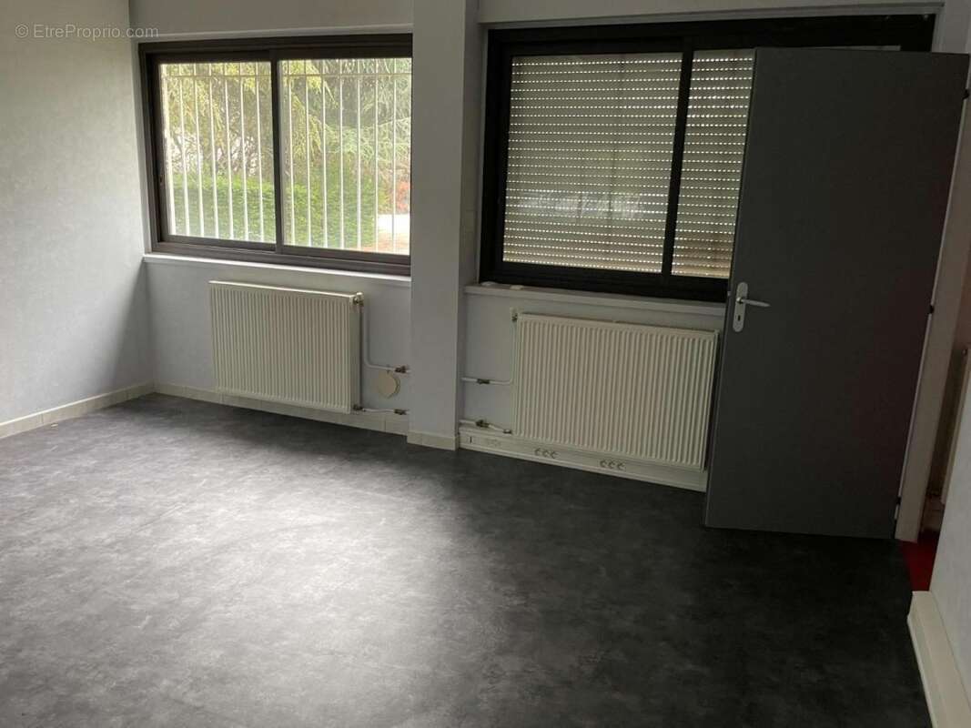 Commerce 153 m² à Valence  - photo 7