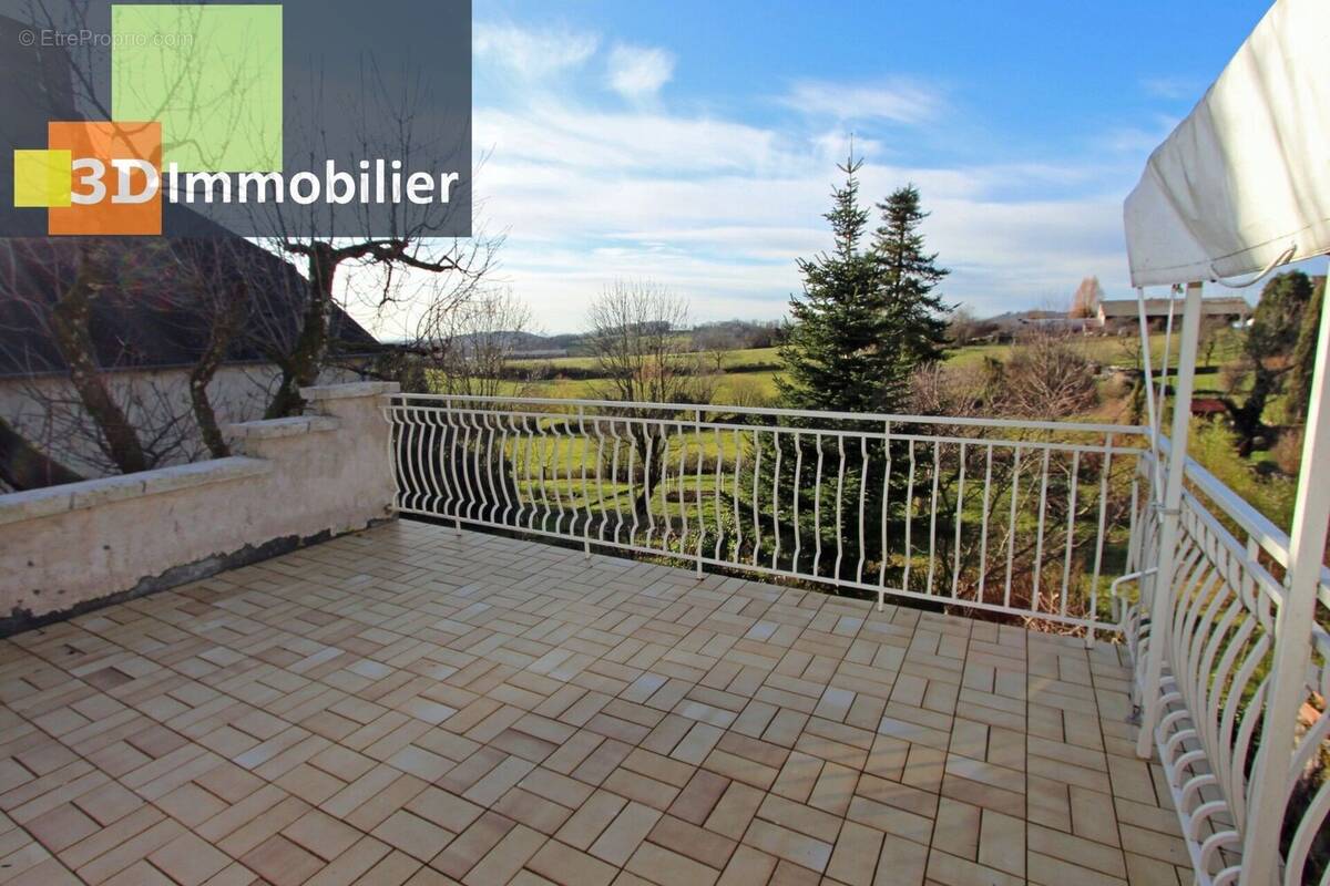 Photo 1 - Maison à LONS-LE-SAUNIER