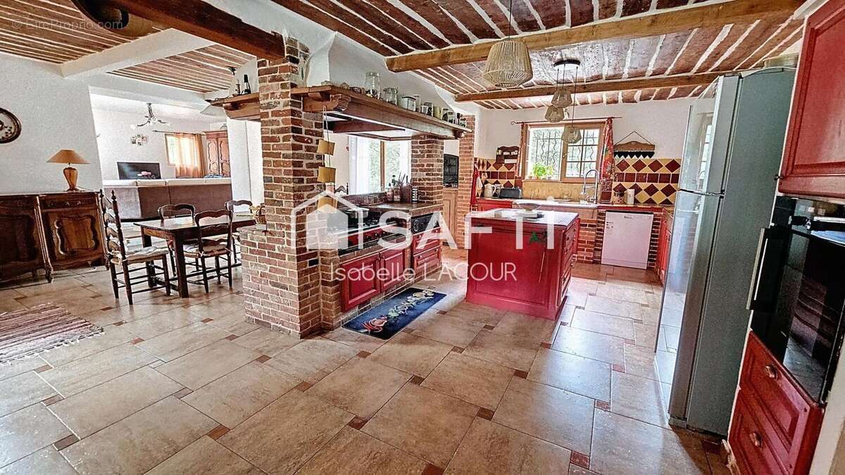 Photo 3 - Maison à SILLANS-LA-CASCADE