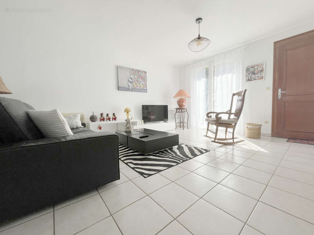 Maison à LEZIGNAN-CORBIERES