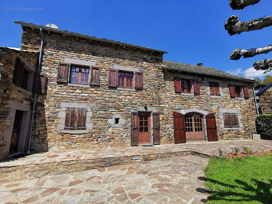 Maison à SAINT-MARTIAL