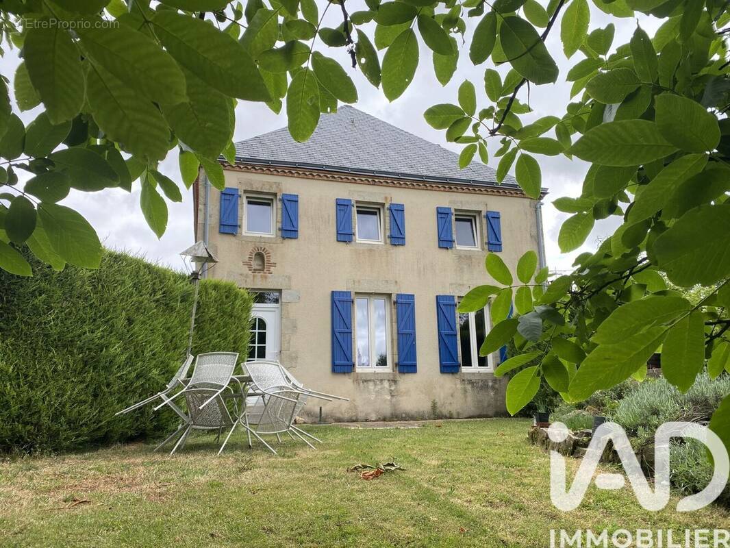 Photo 1 - Maison à COMBRAND