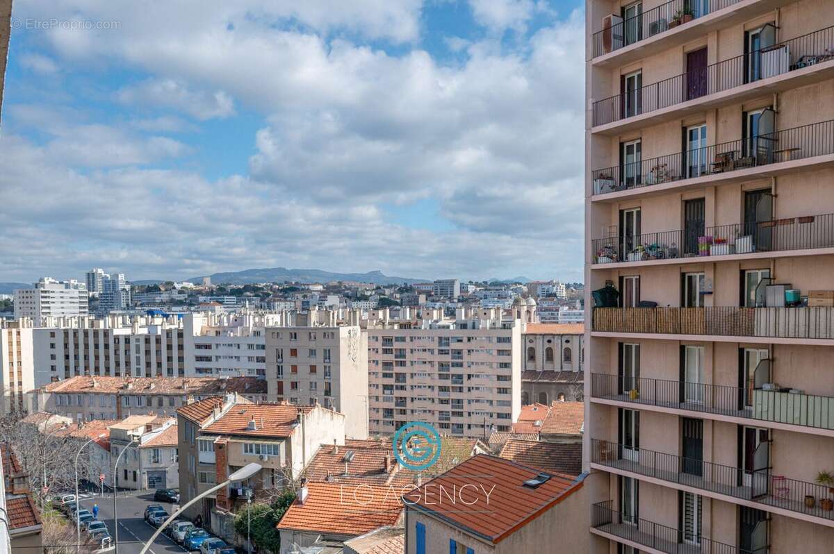 Appartement à MARSEILLE-4E