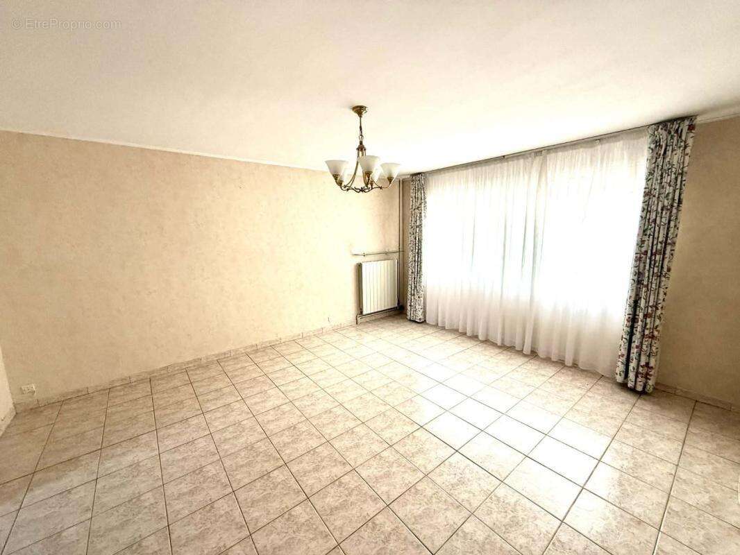 Appartement à SAINT-QUENTIN