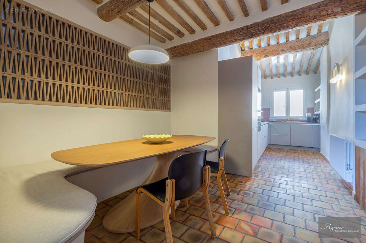 Appartement à AIX-EN-PROVENCE