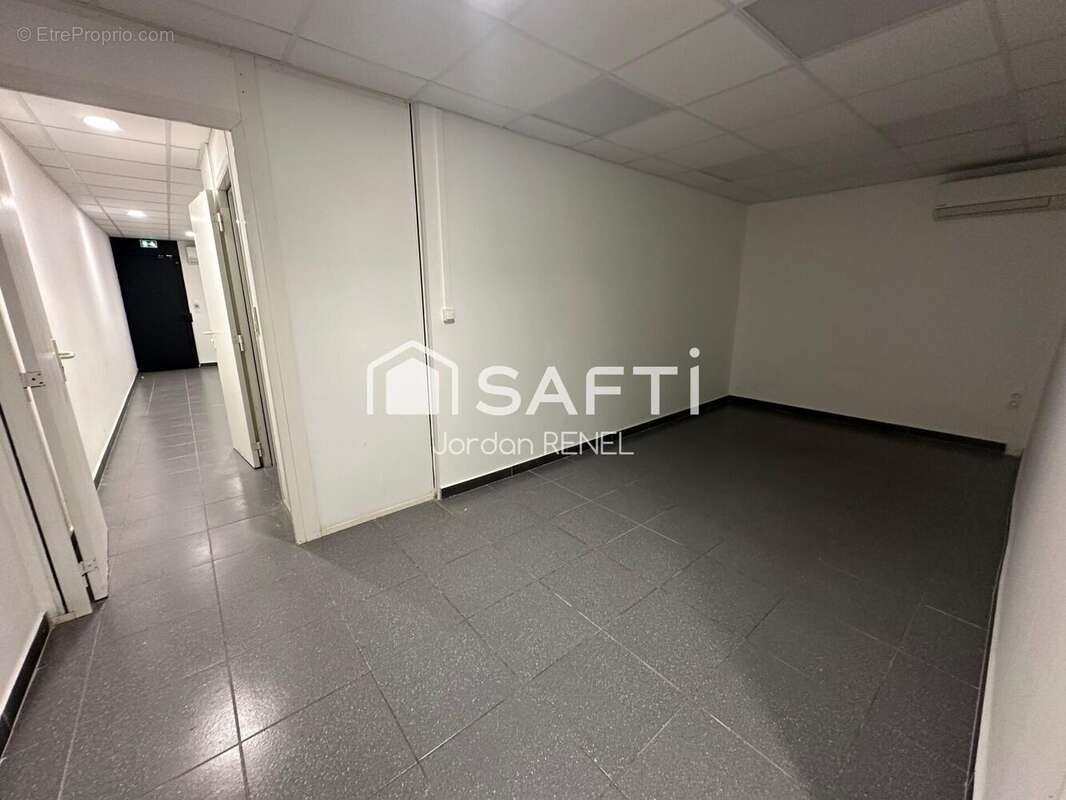 Photo 4 - Commerce à FORT-DE-FRANCE