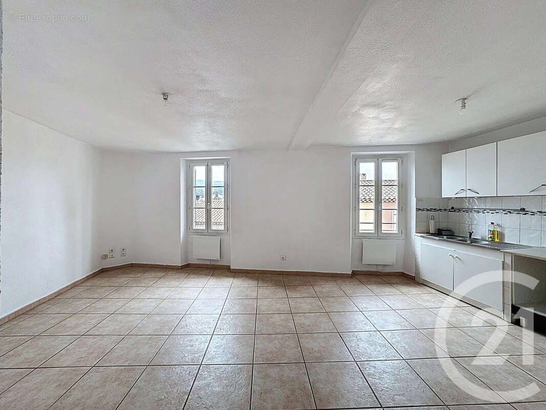 Appartement à TRETS