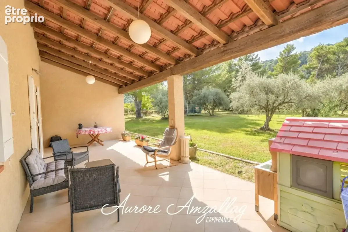 Gémenos – propriété de plain-pied avec piscine sur 4 000 m² de terrain - photo 11
