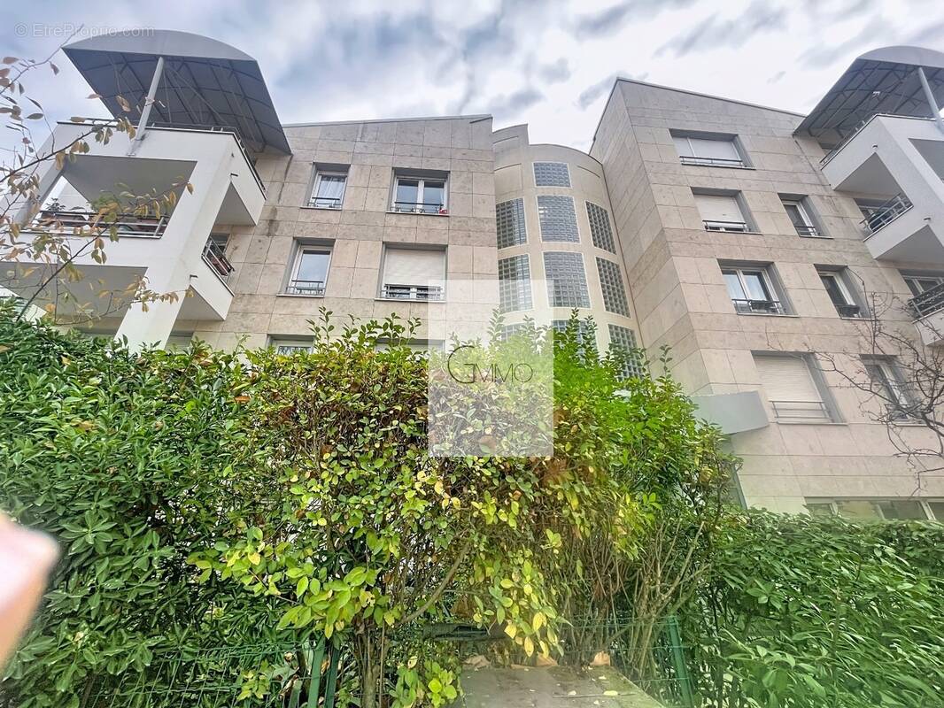 Appartement à NANTERRE