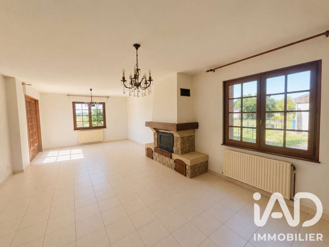 Maison 114 m² à Saint-Saulve  - photo 3