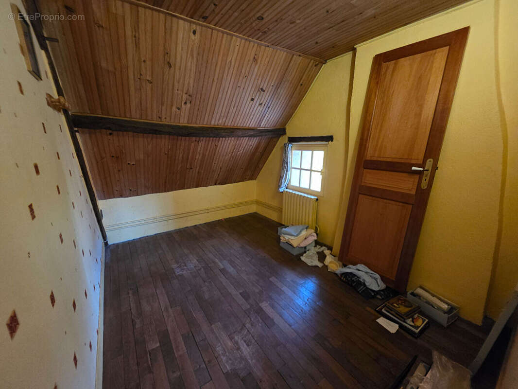 Maison à TOURNON-SAINT-PIERRE