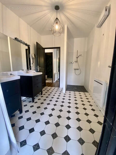Maison atypique de 100m2 sur terrain de 1200m2 située à Fleurance - photo 7