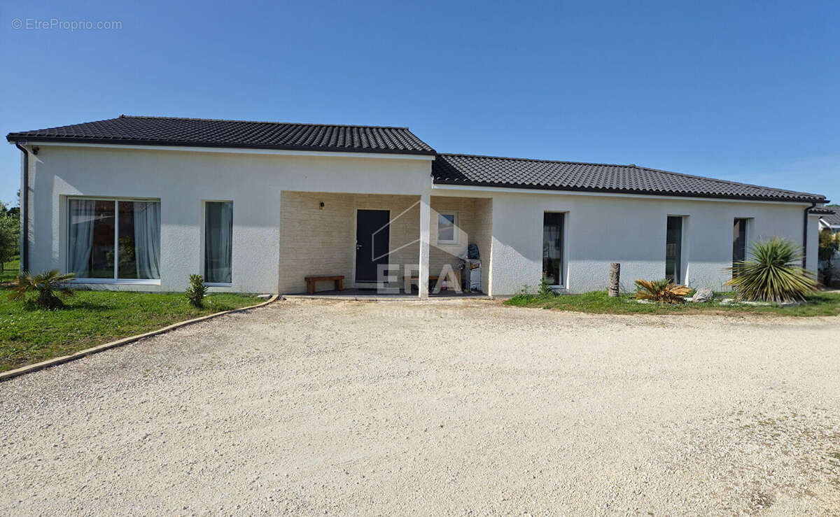 Maison à MONTPON-MENESTEROL