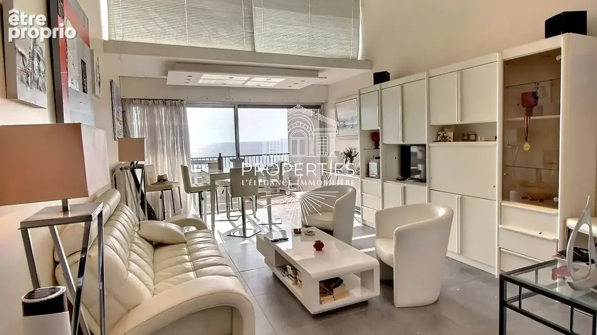 Le lavandou - la meridienne - t3 - triplex - hypercentre - vue mer - photo 2