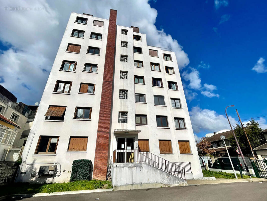 STUDIO  avec parking" Centre Ville" - photo 7
