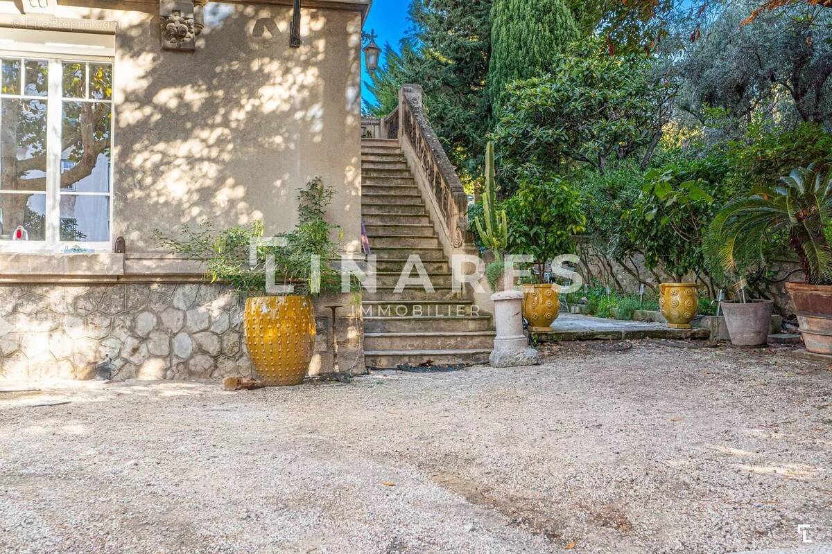 Maison à MARSEILLE-8E