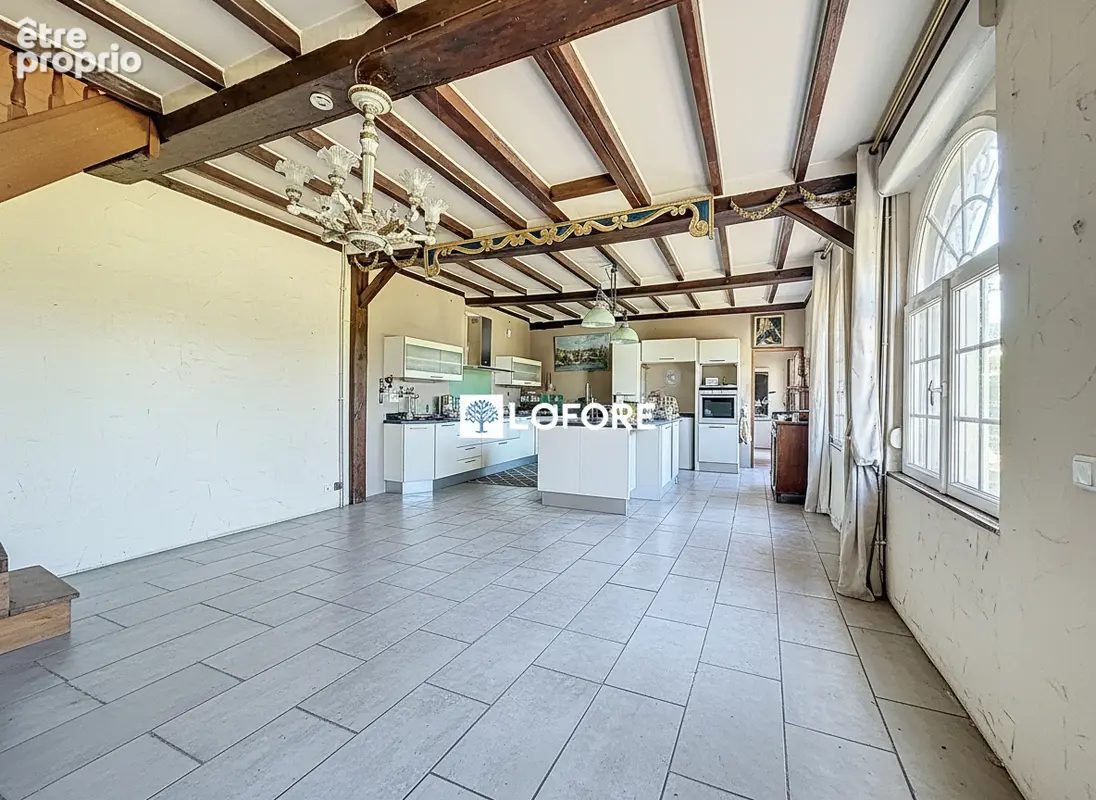 Ancien relais de poste de caractère à Valmont . 246 m² habitables . Jardin clos de 1 061 m² - photo 6
