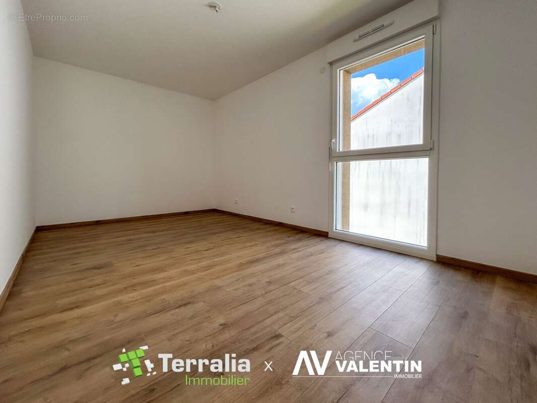 Appartement à NORROY-LE-VENEUR