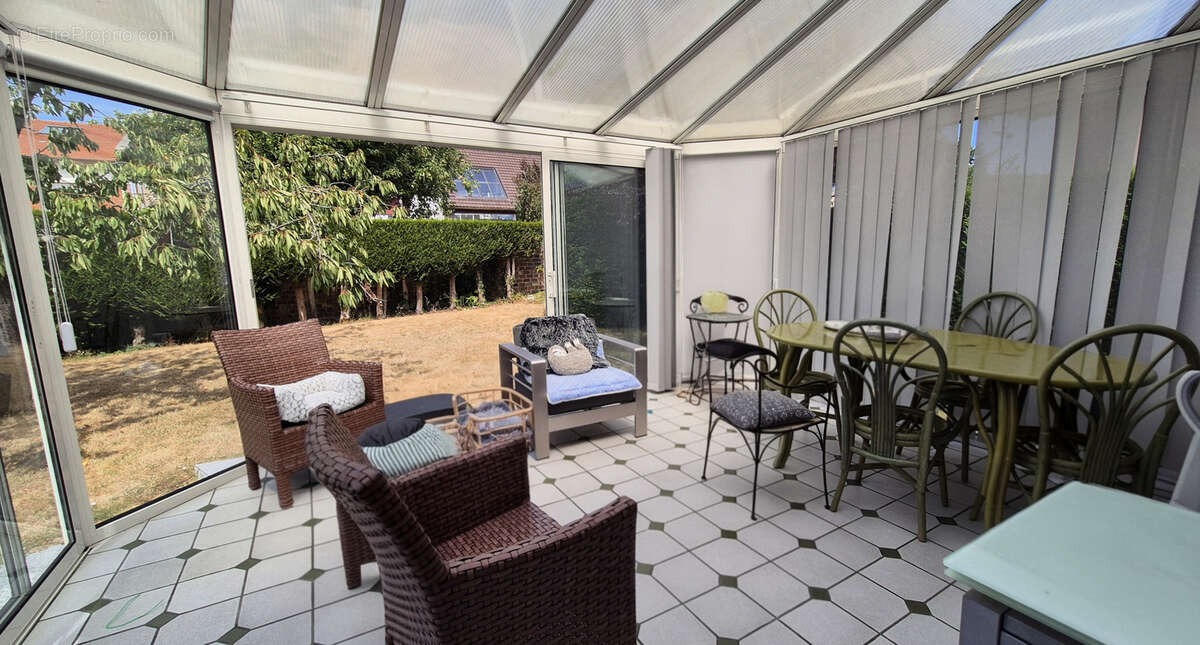 Maison Familiale de plus 170m2 avec Jardin et Garage Secteur Recherché Aplemont - photo 8