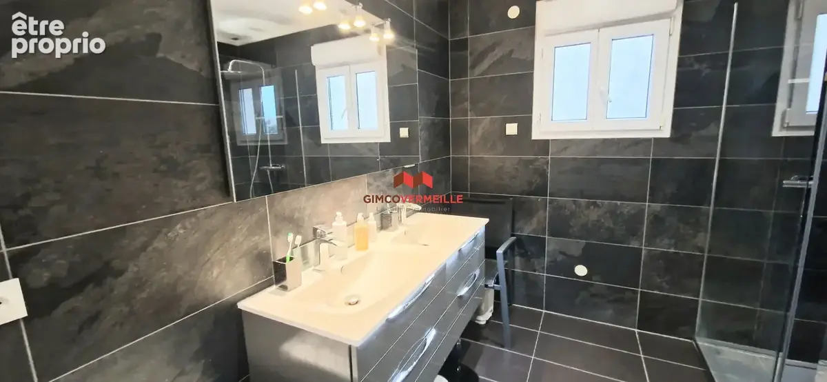 Maison spacieuse à vendre à Conflans-Sainte-Honorine - 5 chambres - photo 13