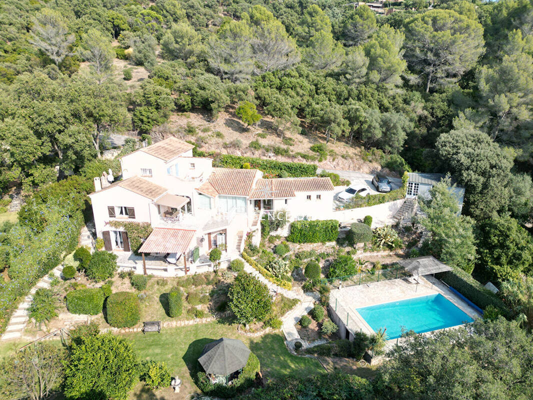 Maison à SAINT-RAPHAEL