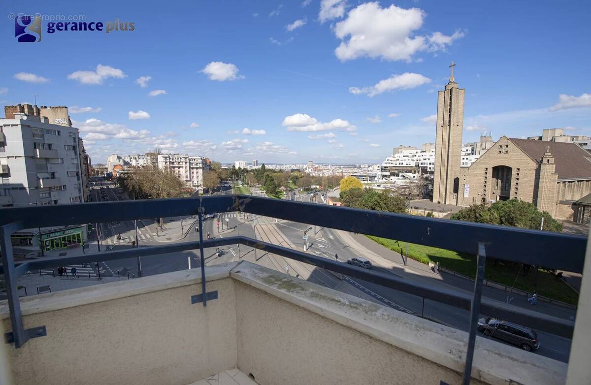 Appartement à PARIS-19E