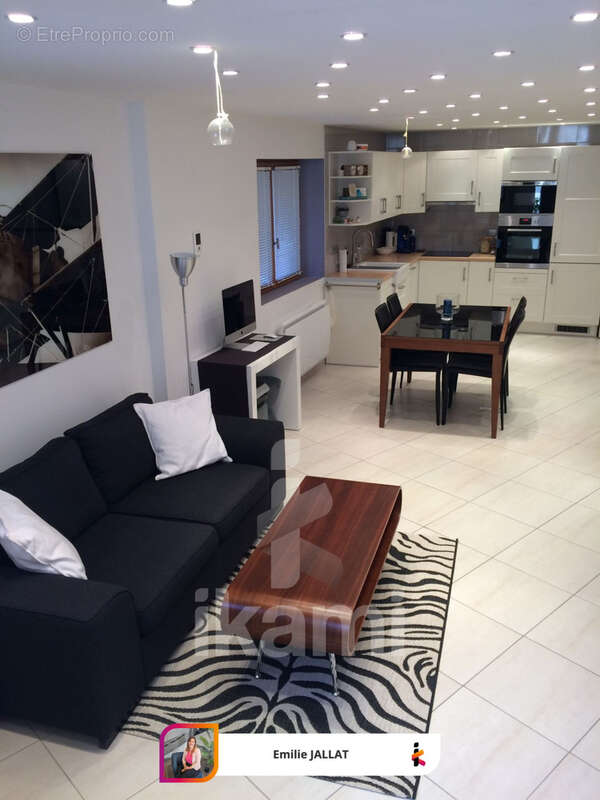 Maison à SAINT-EGREVE