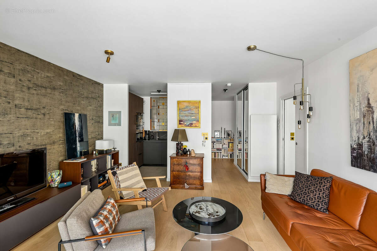 Appartement à PARIS-18E