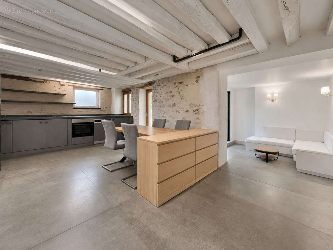 Maison 92 m² à Bagnolet  - photo 2