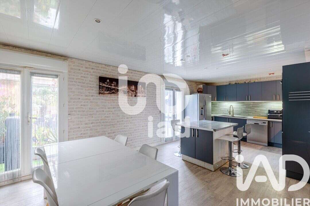 Photo 5 - Maison à JOUY-LE-MOUTIER