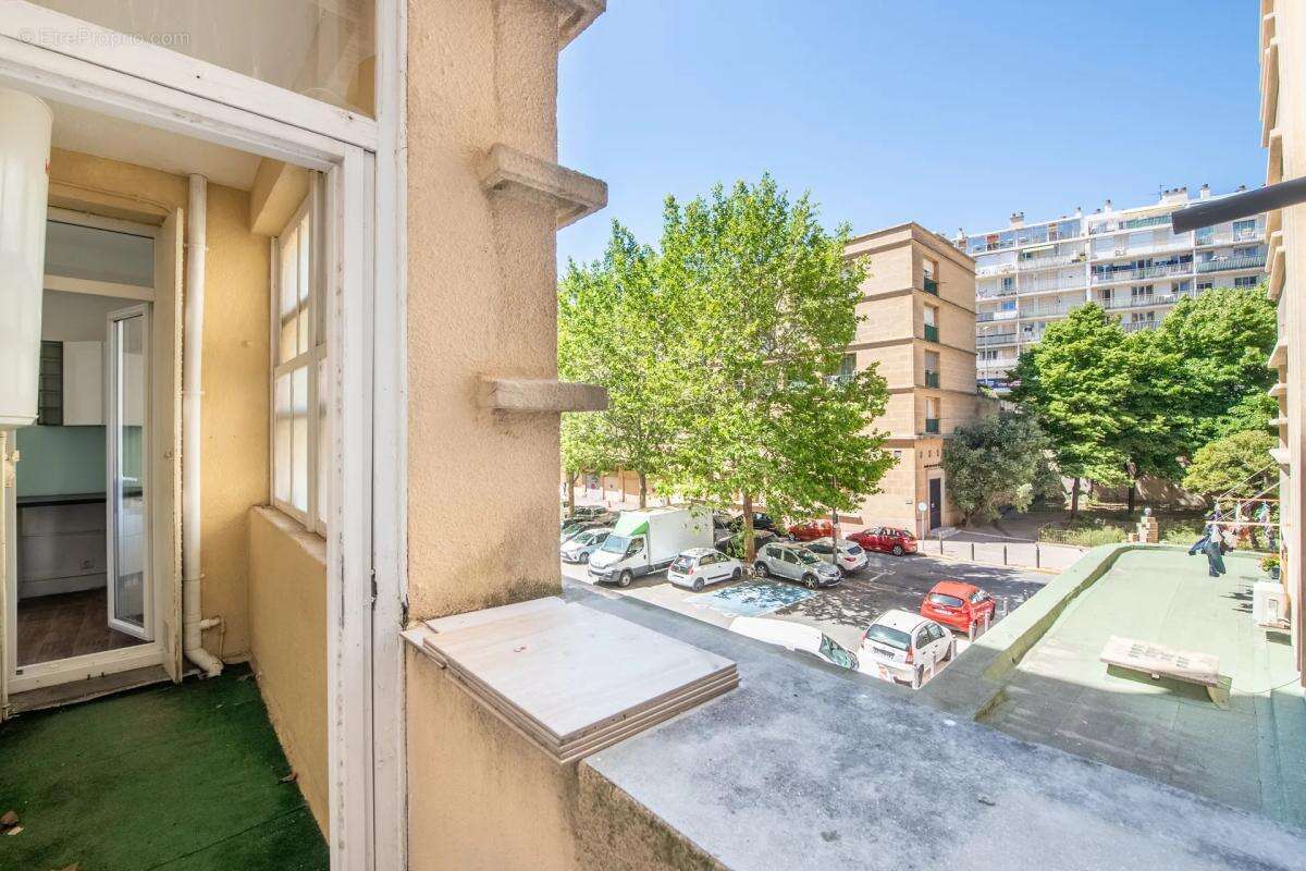 Appartement à MARSEILLE-2E