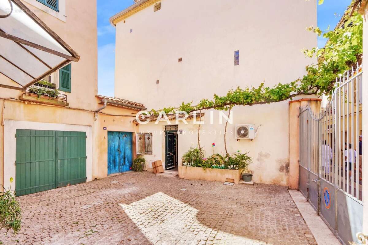 Appartement à SAINT-TROPEZ