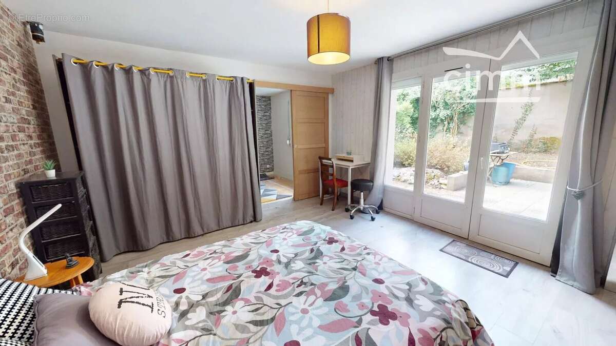 Maison à SAINT-CYR-EN-VAL