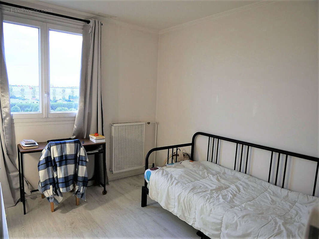 Appartement à L'ILE-SAINT-DENIS