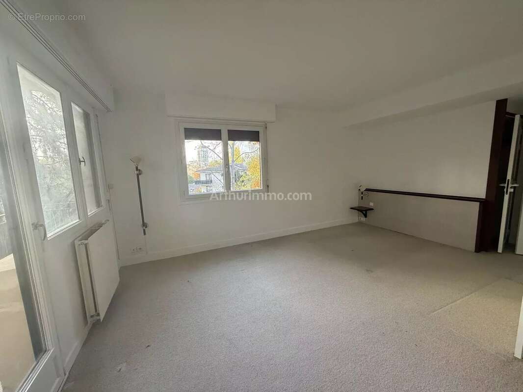 Appartement à ETIOLLES