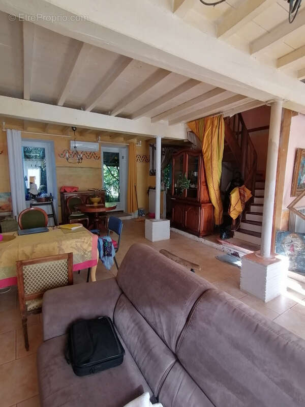 Maison à VILLEMAGNE