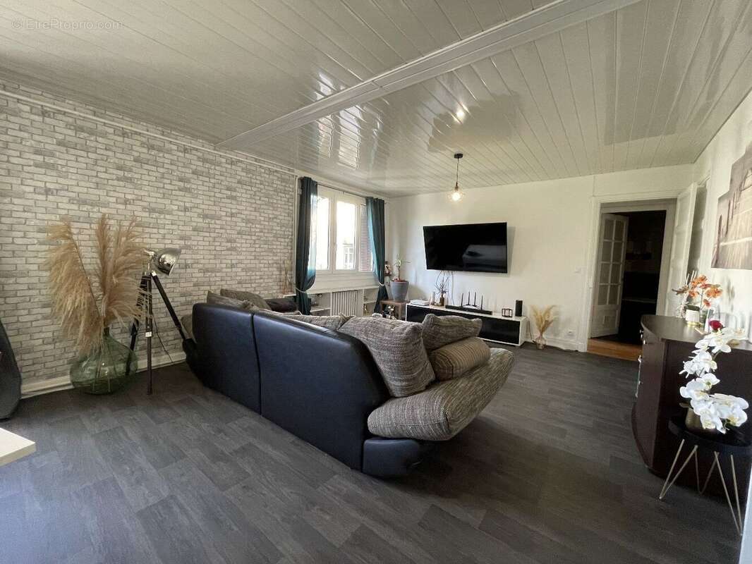 Appartement proche commerces - photo 7