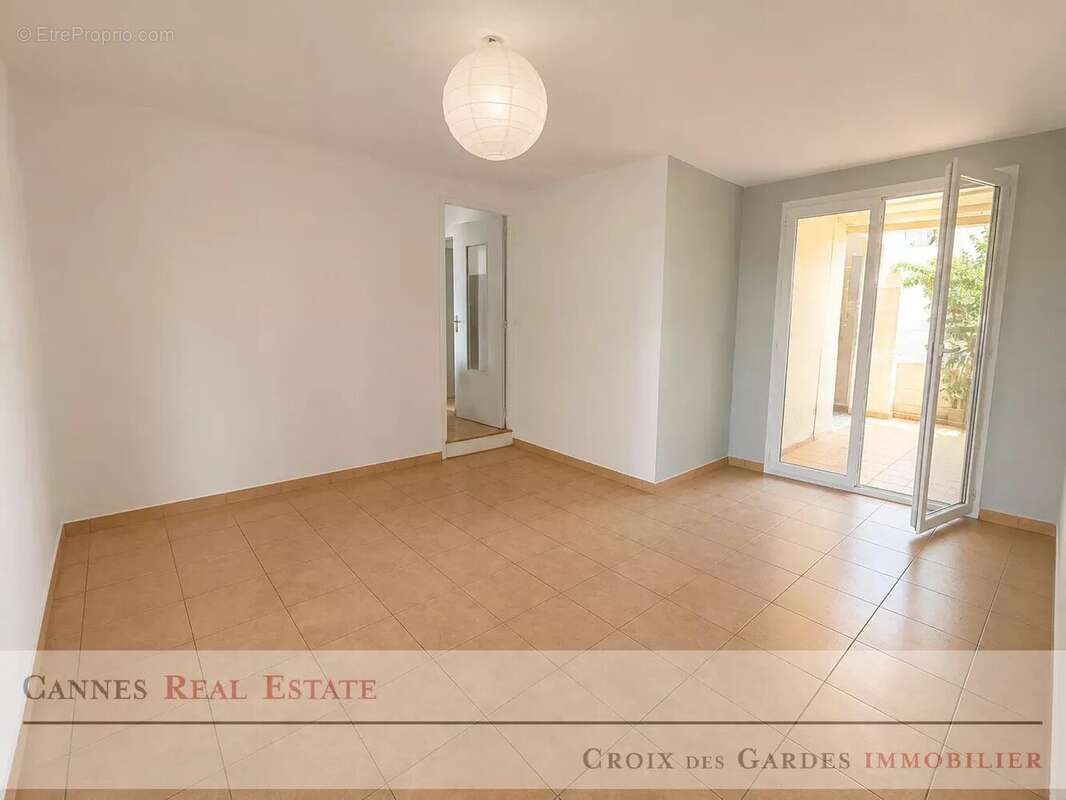 CANNES – Maison de ville de charme à deux pas du centre-ville - photo 5
