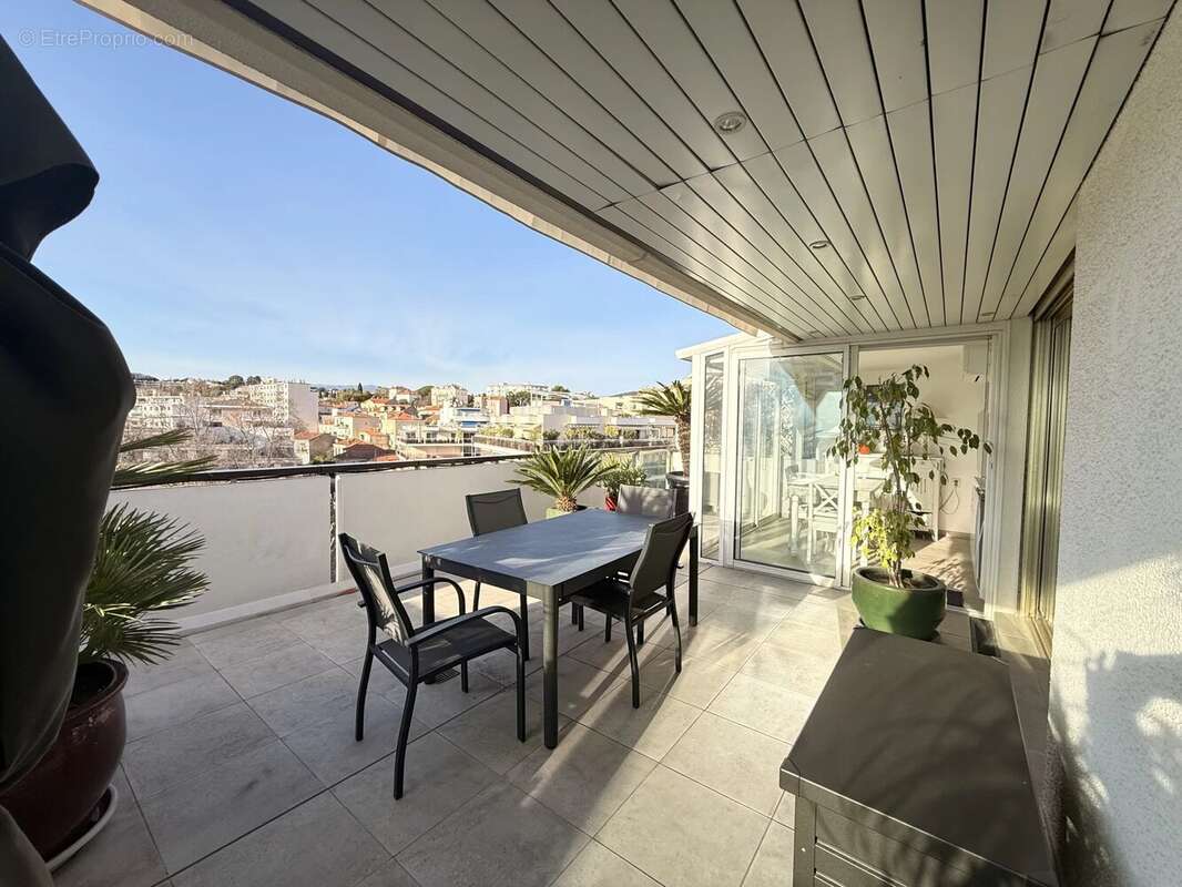 Appartement à CANNES